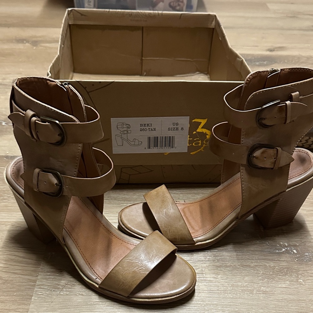 Stylish Tan Heeled Sandals from the Buckle Vintage 93
